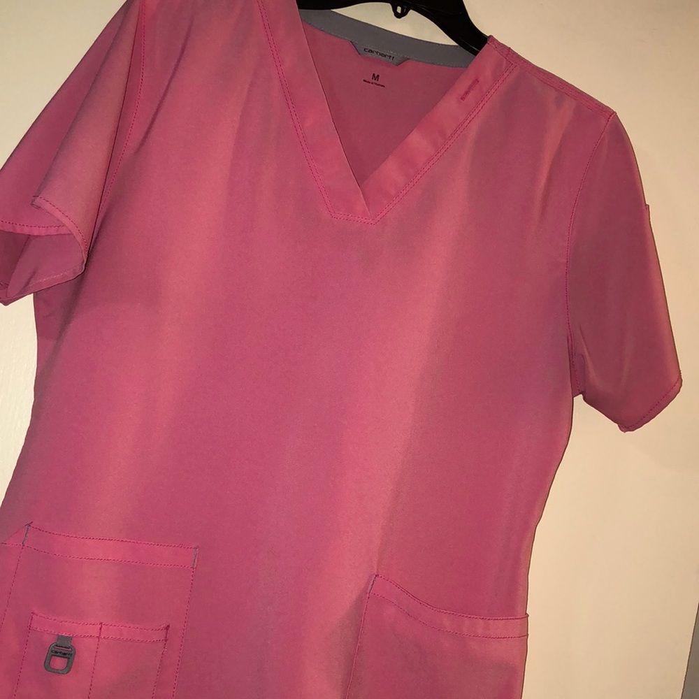Carhartt scrub top